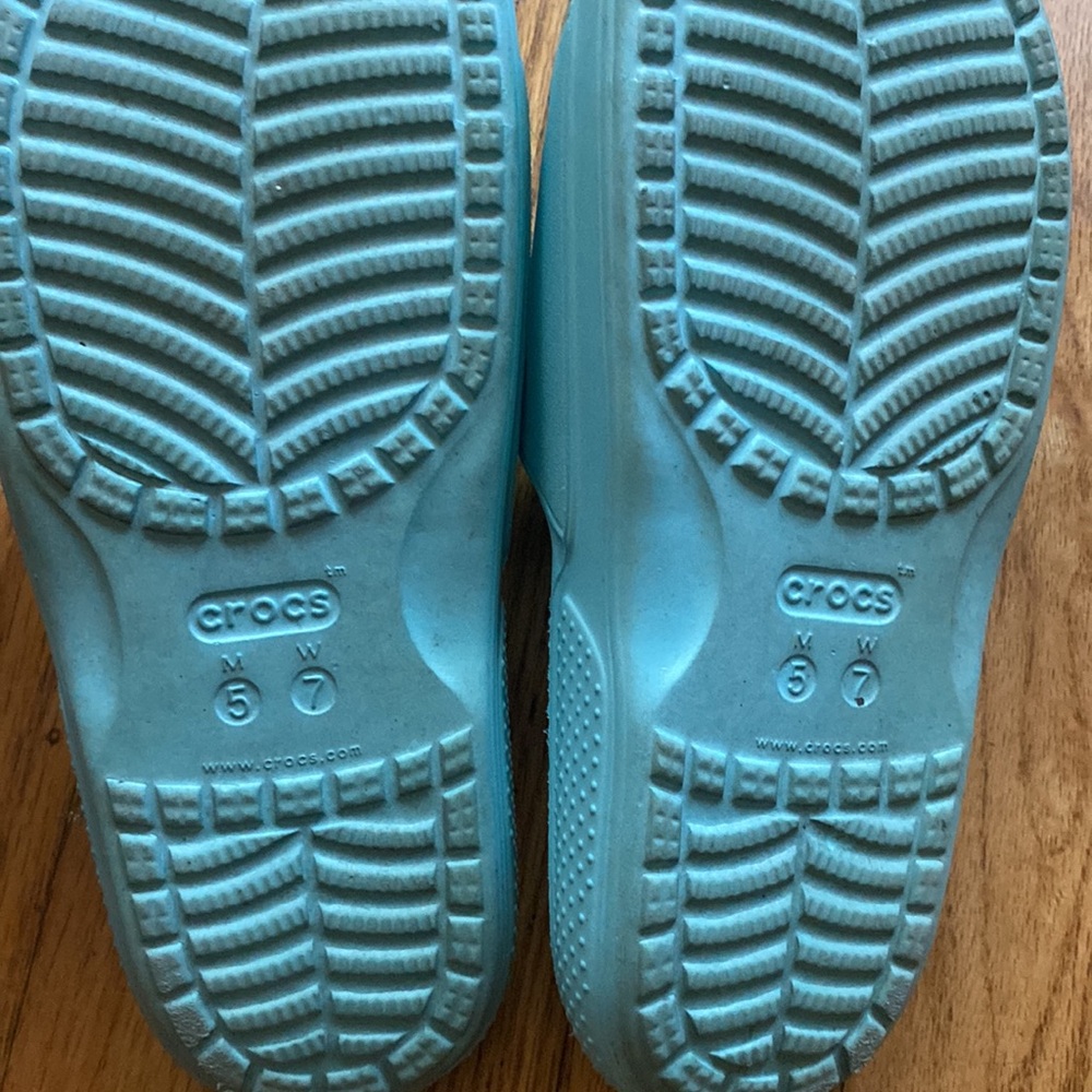 Crocs - Picture 6 of 6